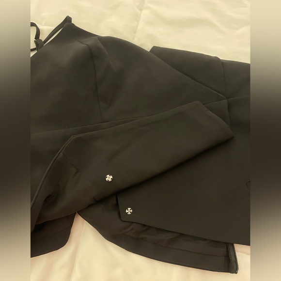 Women’s express blazer tank top - Picture 2 of 9